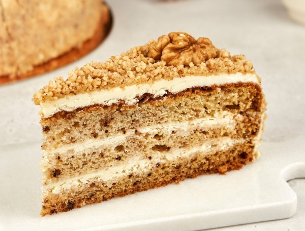 Торт Сметанный с орехами